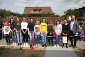 S prostovoljnimi prispevki do kolesarnice 5